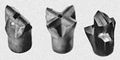 Твердосплавні бурові коронки: а - ребриста (1 - корпус, 2 - ребро, армоване різцями з твердих сплавів);  б - різцева (1 - корпус, 2 - різець);  в - самозагострювальне (1 - корпус, 2 - самозагострювальний різець)