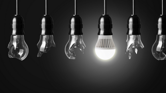 У порівнянні з лампами розжарювання, термін служби LED ламп в 10-15 разів довше