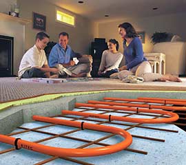 Задумуючи в будинку або квартирі ремонт, ви вирішили обов'язково здійснити заповітну мрію про теплі підлоги і зробити теплий водяна підлога
