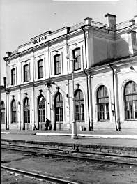 До кінця 1858 р залізниця з'єднала Петербург з Псковом